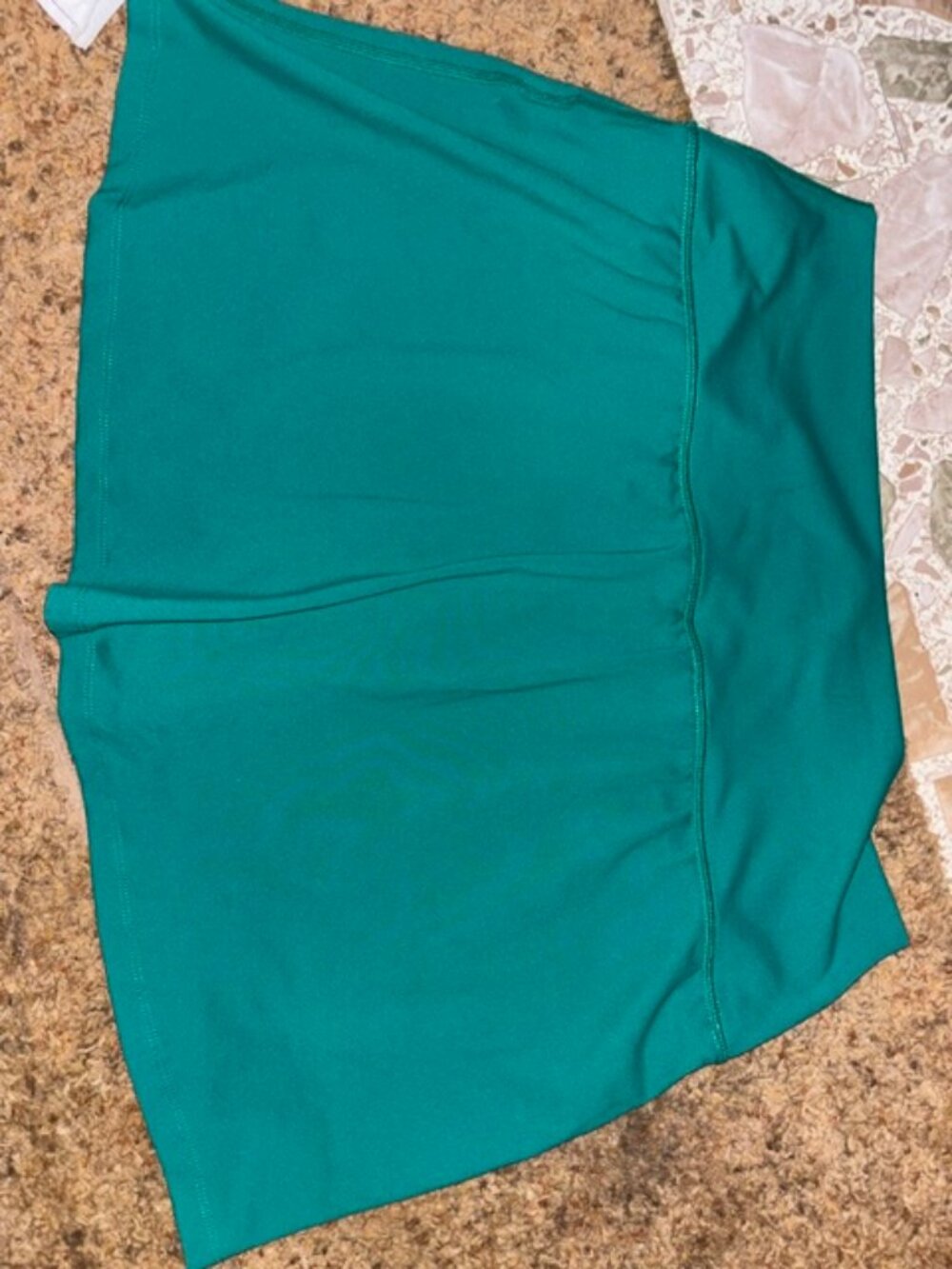 SKORTS SIZE L - Picture 3 of 5